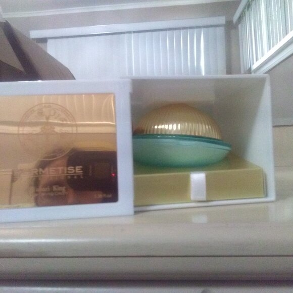 HERMETISE YUBARI KING AGE DEFYING CREAM - 2.38 fl oz / 70 ml - BRAND NEW- SEALED - Picture 4 of 11